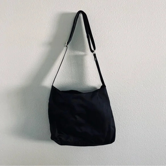 ⬇️ PRICE DROP⬇️Prada Black Nylon Crossbody Bag Adjustable strap - Picture 4 of 13